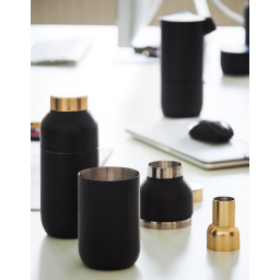 Koktejlový shaker Collar s odměrkou