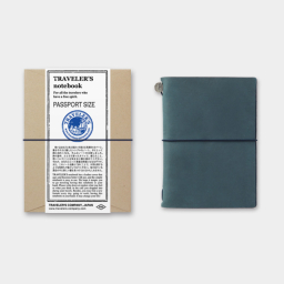 Traveler's Notebook Passport modrý