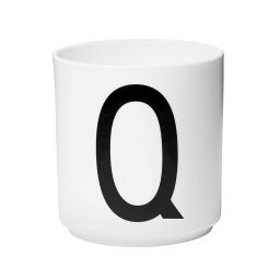 Porcelánový hrnček Písmeno Q