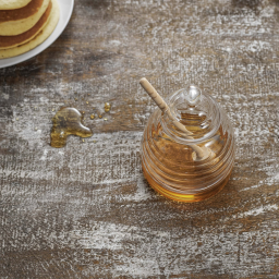 Skleněná dóza na med s naběračkou Honey Pot