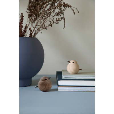                             Dřevěný ptáček Mini Sparrow Smoke Stained Oak                        
