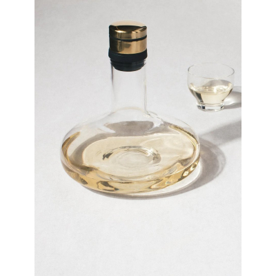                             Dekantační karafa Wine Breather Brass 1,4 l                        
