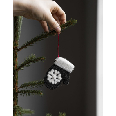                             Závěsná vlněná dekorace Ullskullen Dark Grey                        