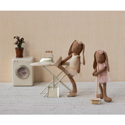                             Smeták s lopatkou pro myšky Maileg                        