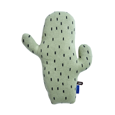 Zelený vankúš v tvare kaktusu                    