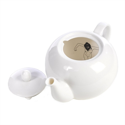 Bílá porcelánová konvice Undressed                    