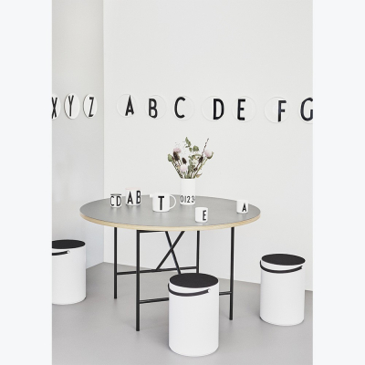                             Porcelánový talíř Letter A                        