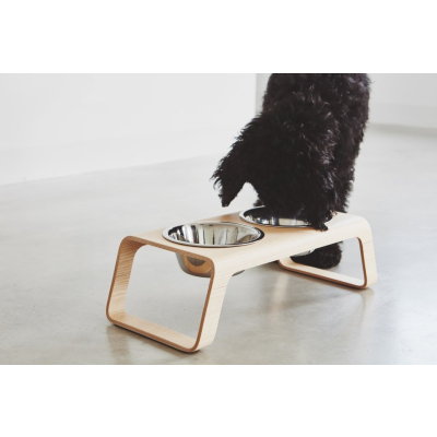 Dřevěný stolek s miskami pro psy přírodní M                    