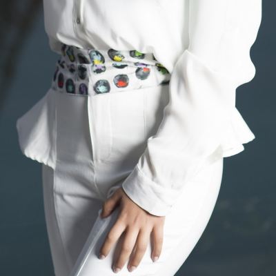                             Hedvábný šátek Circles of Hope 100x5                        