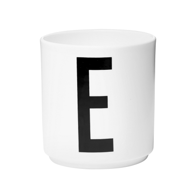 Porcelánový hrnek Letter E                    