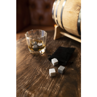                             Chladící kameny Whisky Chillers – set 6 ks                        