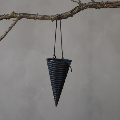                             Závěsný dekorativní kužel Inaya Black 18 cm                        