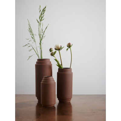                             Terakotová váza Edge Vase 25 cm                        