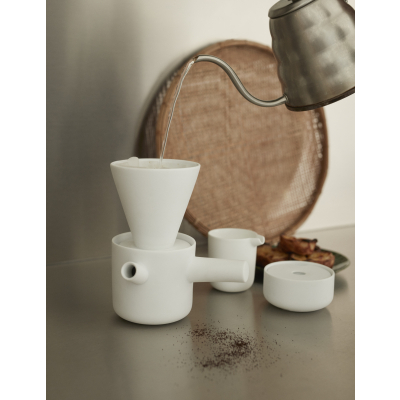                             Překapávač Piippu Slow Brewer                        