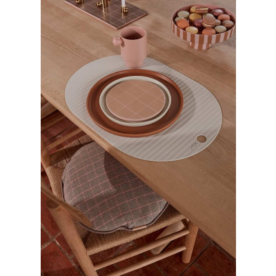                             Oválné prostírání Ribbo Black - set 2 ks                        