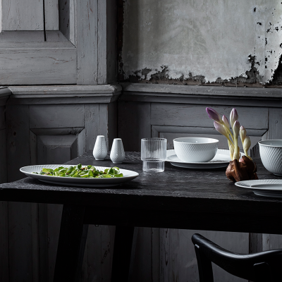                             Porcelánová solnička s pepřenkou Rhombe                        