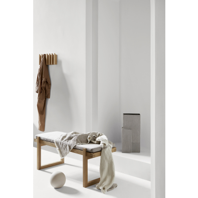                             Věšák Column Coat Hook Oak - 4 háčky                        