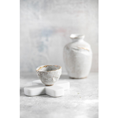                             Mramorová podložka pod horké Cross White                        