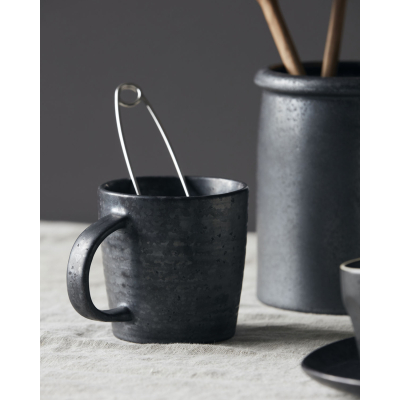                             Hrnek Pion Black Brown 380 ml                        