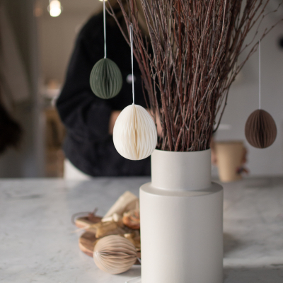                             Papírové velikonoční vajíčko Ovoid White 7 cm                        