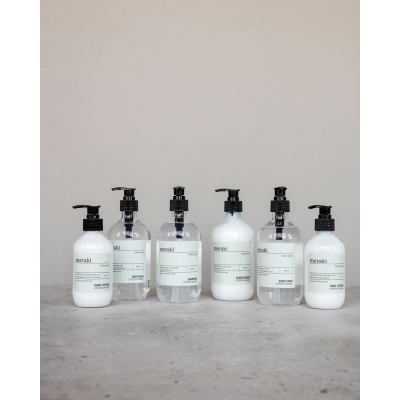                             Sprchový gel Silky Mist 490 ml                        