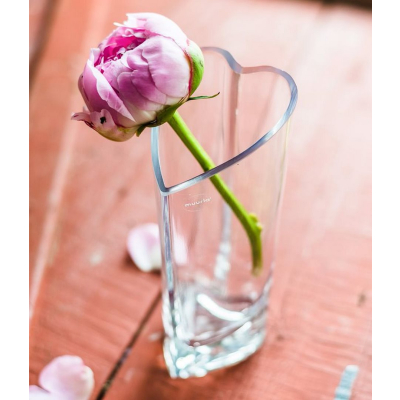                             Sklenená váza v tvare srdca Cupido 21 cm                        